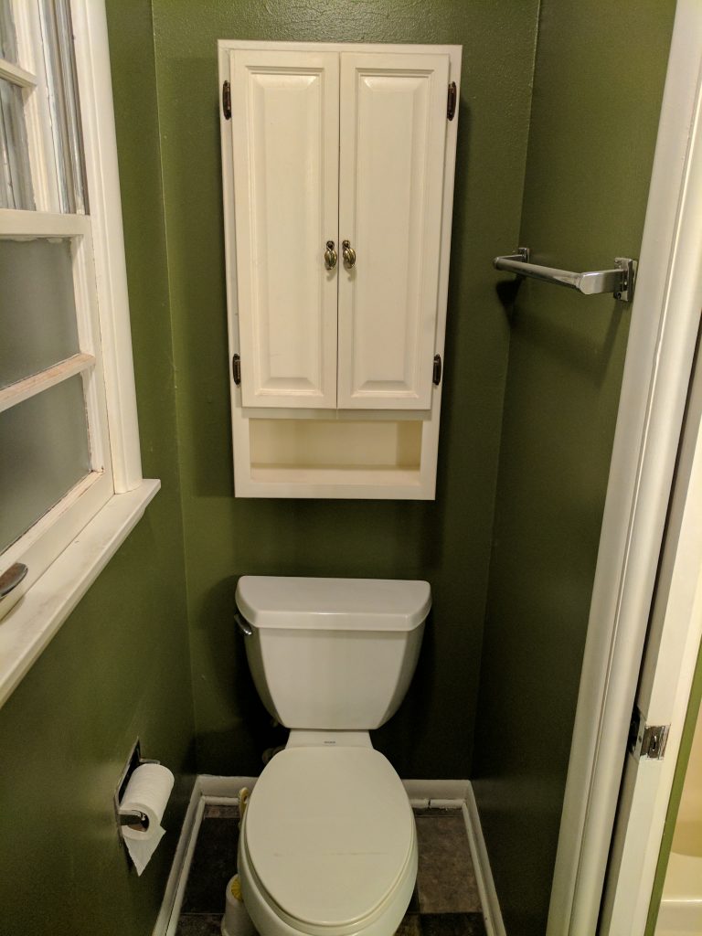 Toilet room - Before we moved in